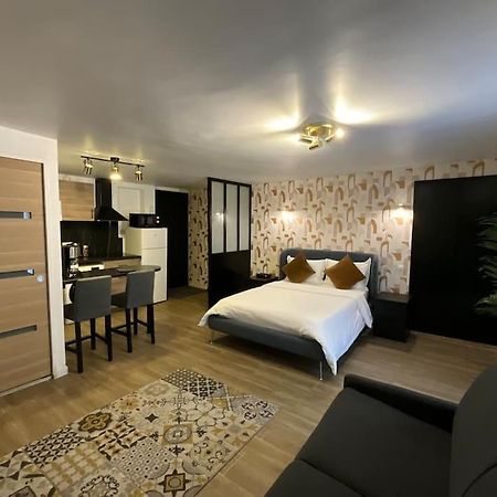 Ks Paris Studio Appart Near Station Gare Du Nord And Gare De L Est Buitenkant foto